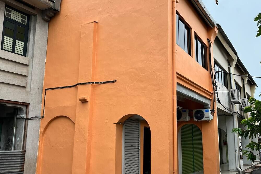 Pine Armenian - ג'ורג' טאון - בניין