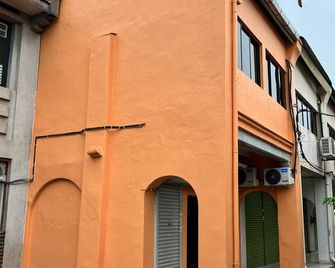 Pine Armenian - George Town - Edificio