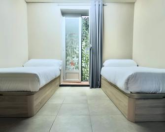 Ideal Youth Hostel - Barcelona - Bedroom