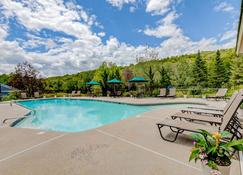 White Mountain Retreat - Lincoln - Piscina