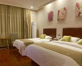 Greentree Inn Linxi Pingyi Mengyang Road Express Hotel - Linyi - Bedroom