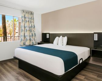 Studio 6 Tempe Az Elliot Road - טמפה - חדר שינה
