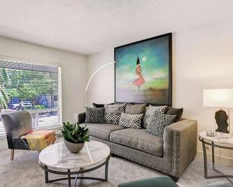 Unwind September Specials Marquee Uptown Galleria - Houston - Sala de estar