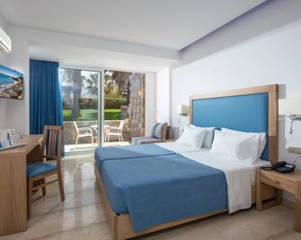 Aeolos Beach Resort - Mália