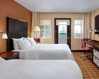 Four Points by Sheraton Hotel & Suites Calgary West - Calgary - Quarto