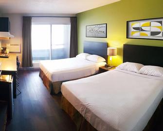 Home Away Inn - Drayton Valley - Schlafzimmer