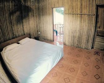 Chomdoy Bungalow & Restaurant - Luang Namtha - Bedroom