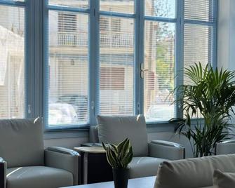 Hotel Avra - Aegina - Living room