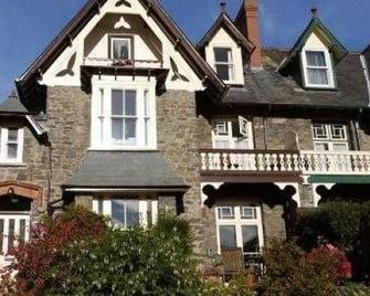 Gable Lodge Guest House - Lynton