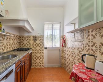 Encanto da Praia - Vila Nova de Santo Andre (Portugal) - Küche