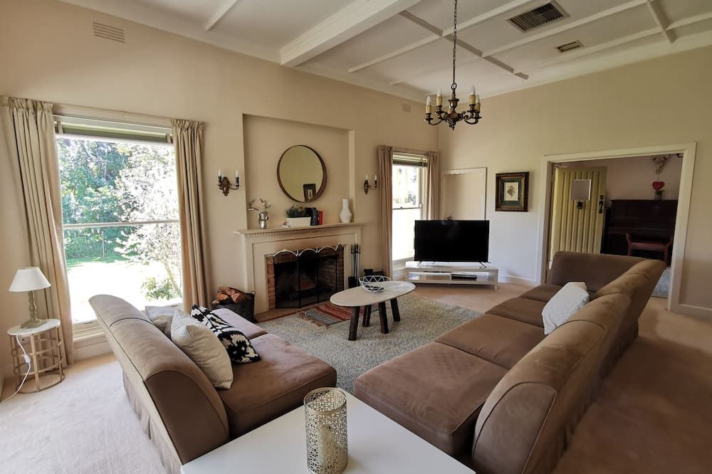 Lake House Benalla- Late Sunday Checkout Available Upon Request - Benalla - Sala de estar