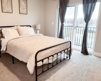 Beautiful, newly built 4 bedroom with garage - Yakima - Slaapkamer