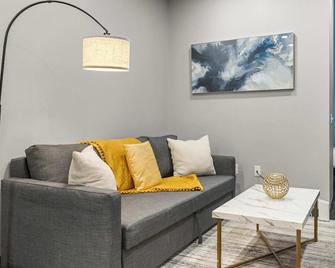 Cozysuites Modern 1br in Downtown Pitts #1 - Pittsburgh - Wohnzimmer