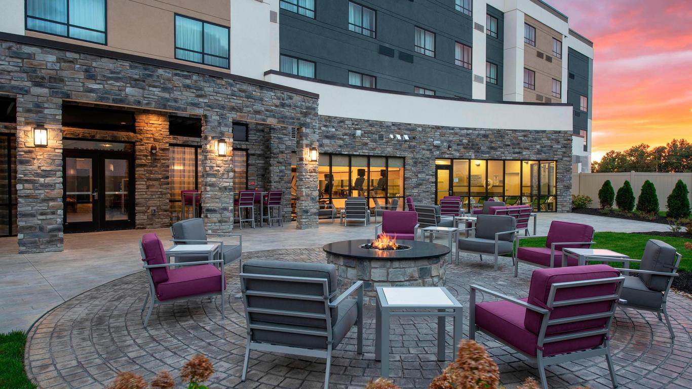 Courtyard By Marriott Cleveland Elyria