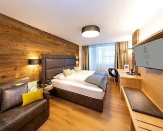 Hotel Grüner Baum - Zell am See - Bedroom