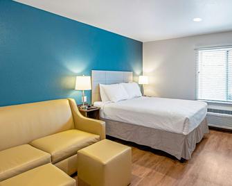 Woodspring Suites Reno Sparks - Sparks - Bedroom