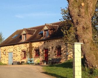 Gite rural in the heart of the alpes mancelles, 3 stars parc regional normandie maine - Saint-Georges-le-Gaultier - Edificio