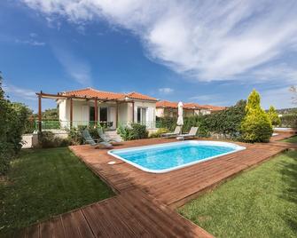 Sun, Sand, & Seclusion - Artemis with Private Pool - Foinikounta - Bazén