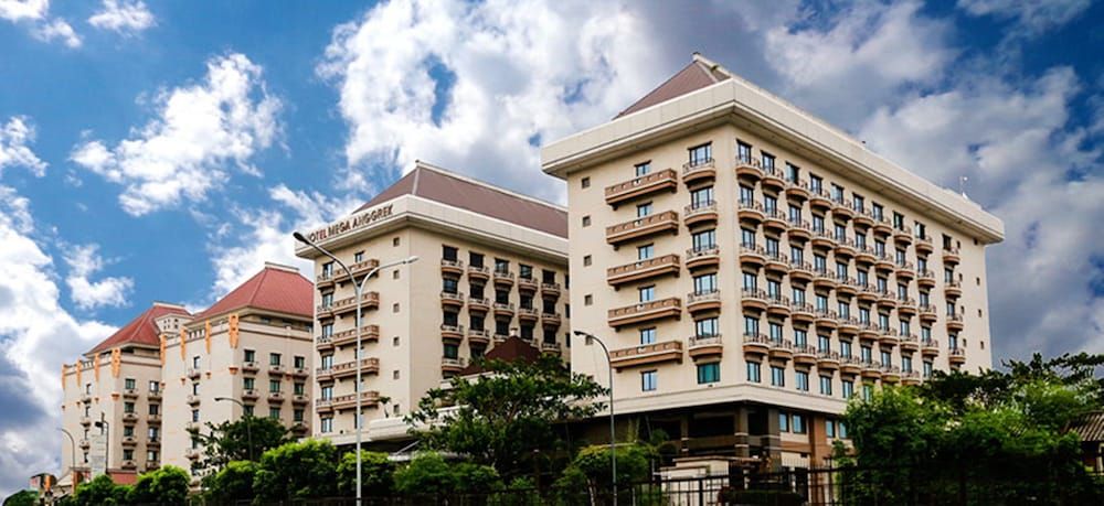 Mega Anggrek Hotel Jakarta Slipi - Jakarta - Bygning