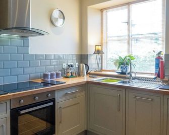 2 bedroom accommodation in Pooley Bridge, nr. Ullswater - Pooley Bridge - Cocina