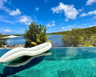 Enjoy Villa - Completely New! - Sandy Ground - Zwembad