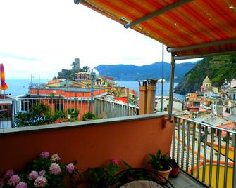 Alessandro Carro Affittacamere - Vernazza - Balkon