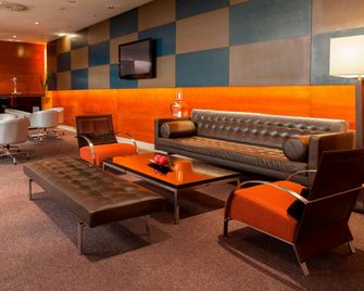 AC Hotels by Marriott León San Antonio - León - Lounge