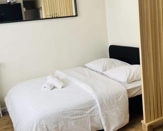 Appartement plein centre ville d alfortville - Alfortville - Chambre