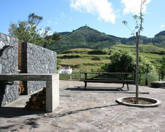 Casa de Almagreira - Empreendimento de Turismo em Espaço Rural - Casa de Campo - Vila do Porto