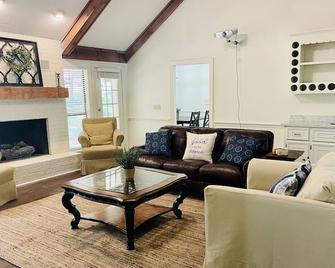 The Hanley House Golfcourse Community - Florence - Sala de estar