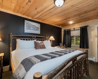 The Alpine Lodge - North Creek - Bedroom