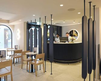 The Z Hotel Piccadilly - London - Front desk