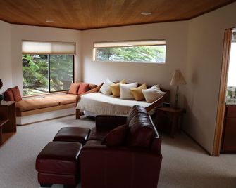 Ocean Front-White Water Vu From Every Room - Above Del Mar Cove - Gualala - Sala de estar