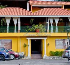 Altamont West Hotel