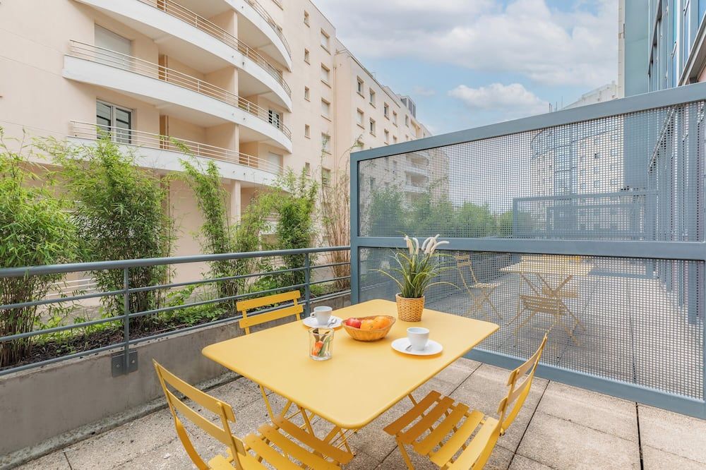 أبارتسيتي كلاسيك بوردو سونتر - بوردو - شرفة