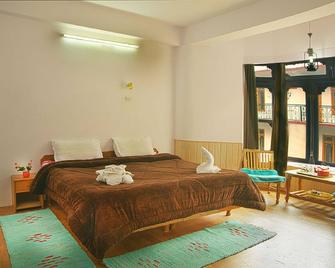 Samaa Resorts Chitkul Heights - Sangla - Bedroom
