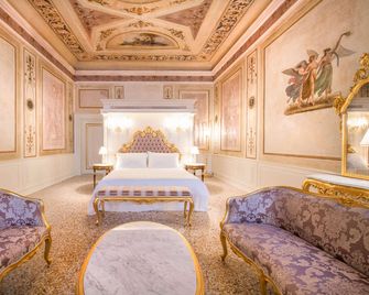 Ca' Bonfadini Historic Experience - Venice - Bedroom