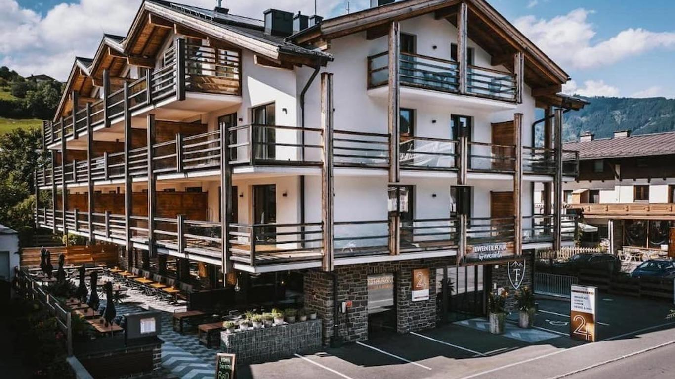 24 by Avenida Hotel & Residences