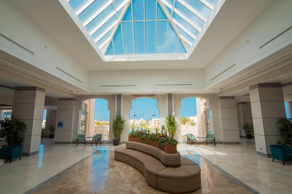 منتجع ساتايا ريزورت مرسى علم - مرسى علم - ردهة