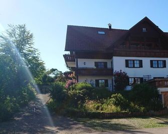 Allgäuer Ferienwohnung - Alpenflair und Bodensee nah - Scheidegg - Building
