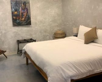 Seabird Belize Vacation Rentals - Placencia - Bedroom