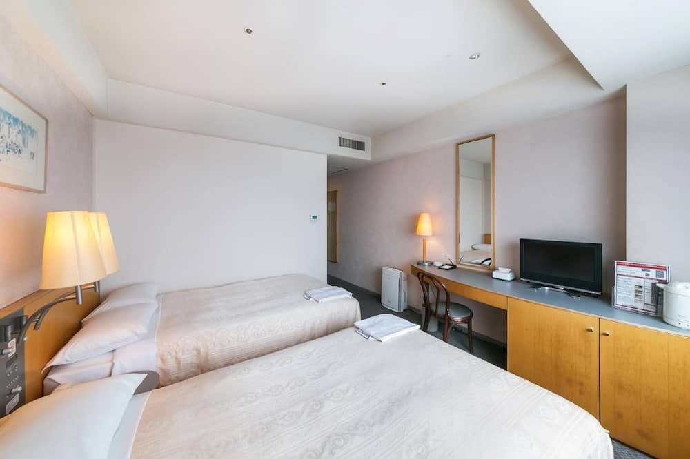 يوكوهاما تيكنو تاور هوتل