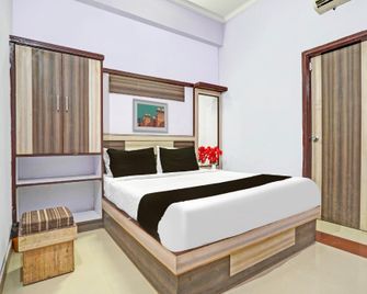 Hotel The Golden Bird - Agra - Habitación