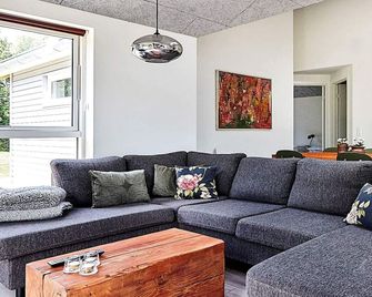 10 person holiday home in Slagelse - Slagelse - Salon