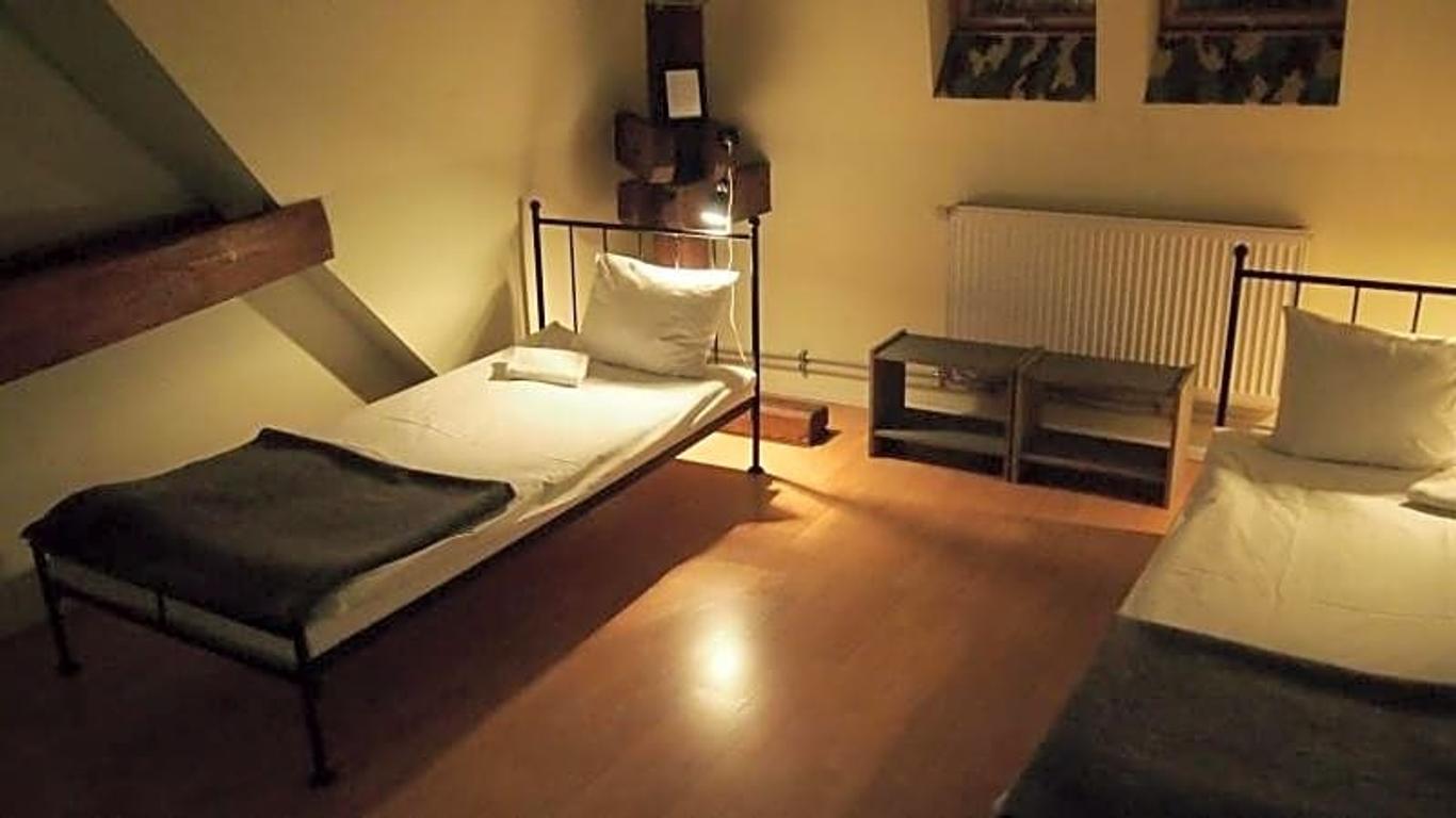 Hostel Baza 15