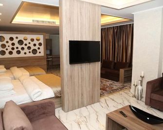 Pearl of Beirut Hotel & Spa - Beirut - Sovrum