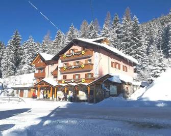 Hotel La Roccia - Passo del Tonale - Edificio