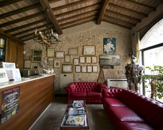 Fattoria Agriturismo Il Colombaio - Monteriggioni