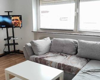 Ferienwohnung Belvie 2 - Butzbach - Wohnzimmer