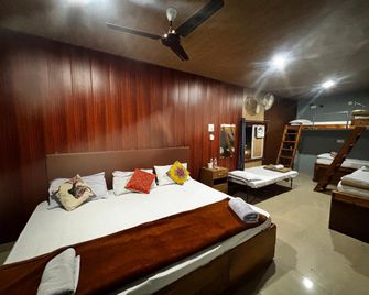 Hostelavie Varanasi - 瓦拉納西 - 臥室